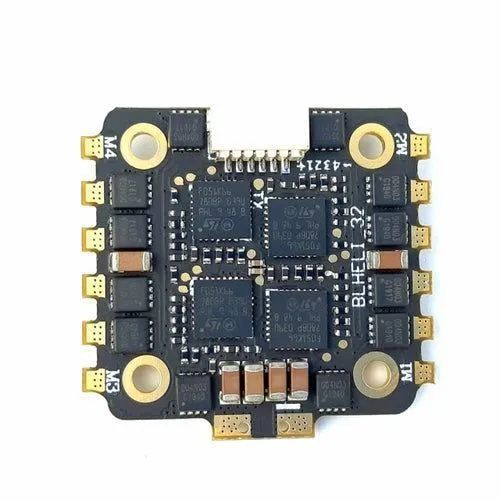 Полетный контроллер и ESC стек DarwinFPV Betaflight F4 30A Stack
