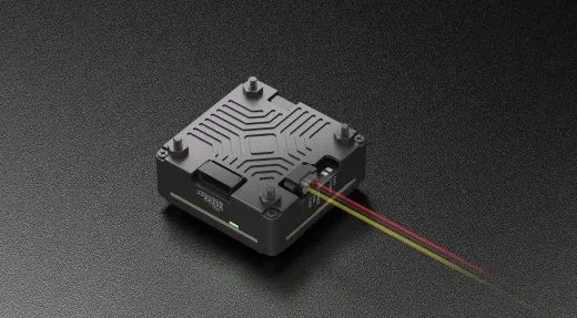 Аналоговая FPV-камера CaddxFPV Farsight с 8x AI-зумом